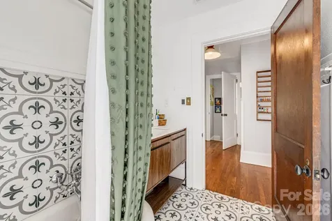 18 Robinwood Avenue Asheville NC 28806