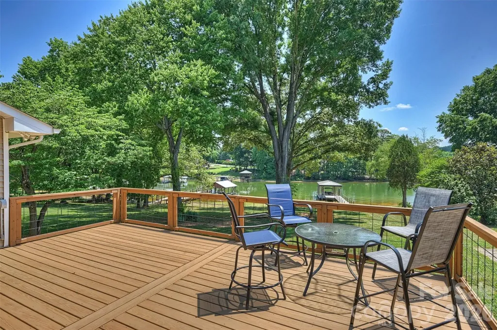 113 Skippers Cove Lane Troutman NC 28166