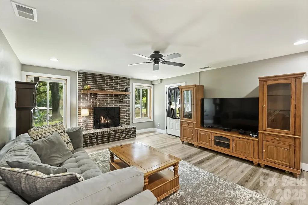113 Skippers Cove Lane Troutman NC 28166