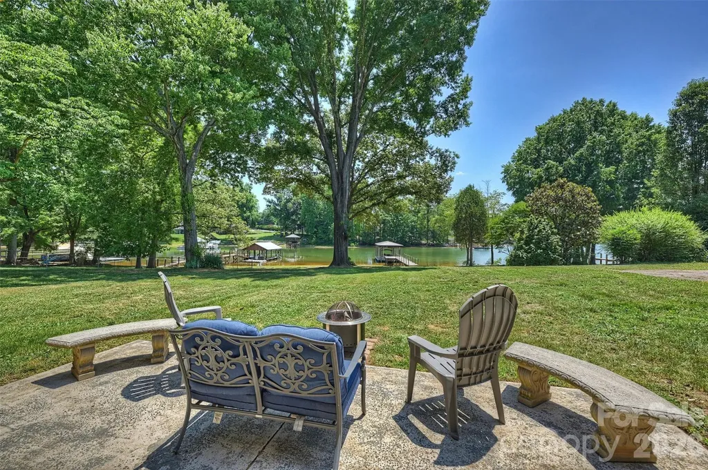 113 Skippers Cove Lane Troutman NC 28166