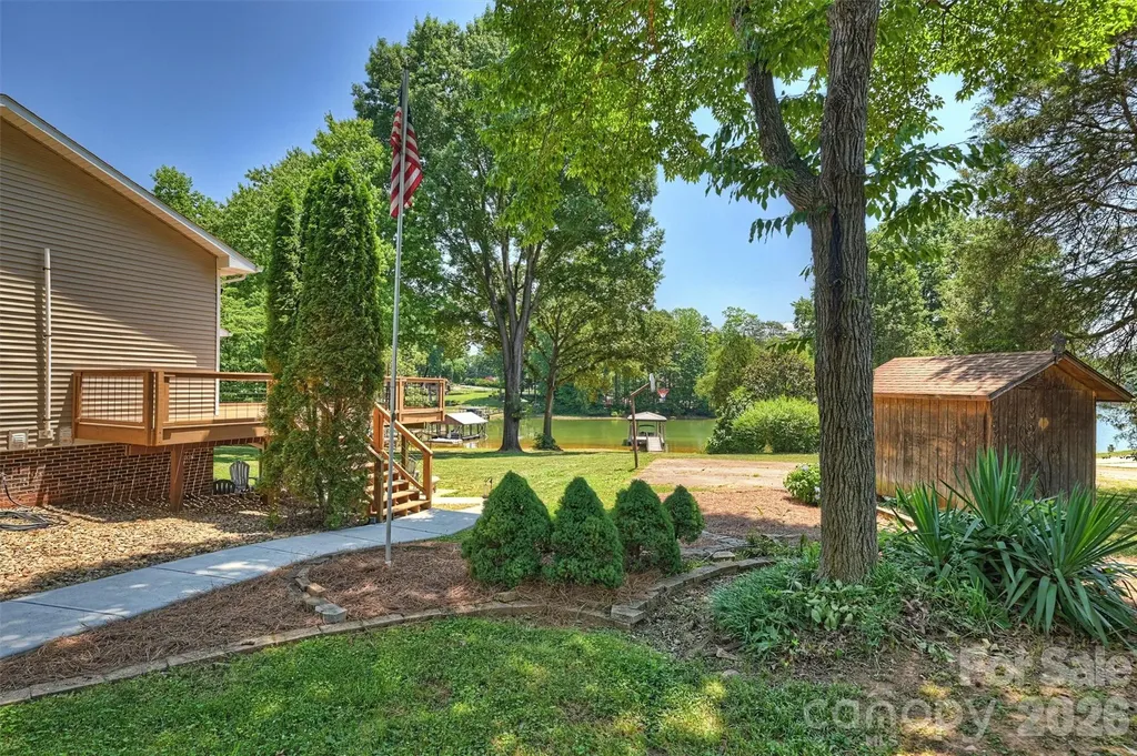 113 Skippers Cove Lane Troutman NC 28166