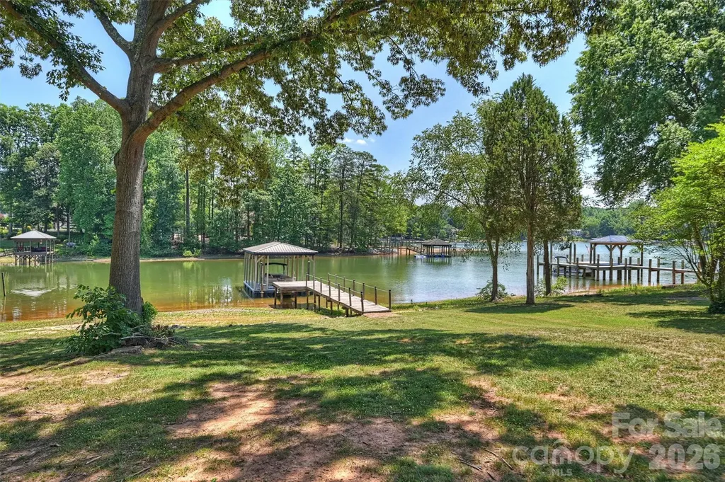 113 Skippers Cove Lane Troutman NC 28166