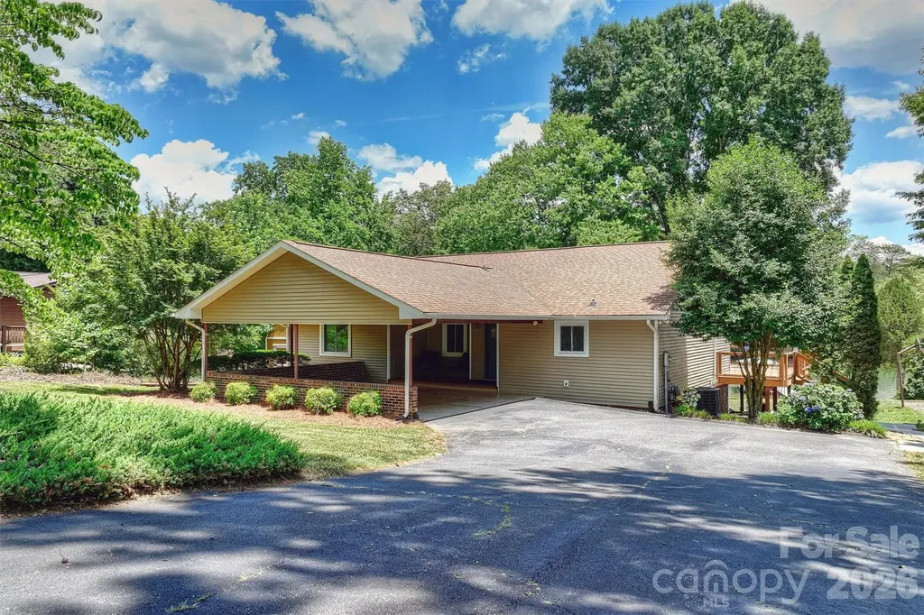 113 Skippers Cove Lane Troutman NC 28166
