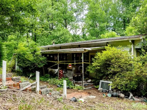 82 Englewood Drive Hendersonville NC 28739
