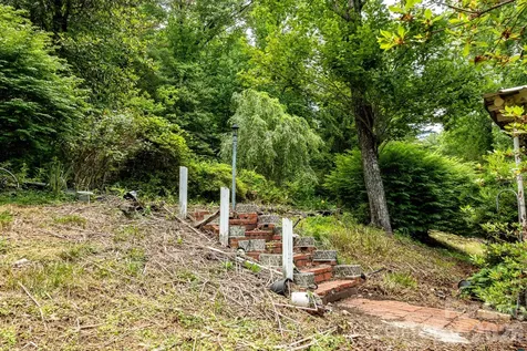82 Englewood Drive Hendersonville NC 28739