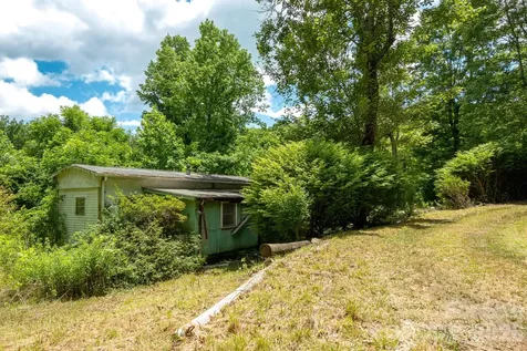 82 Englewood Drive Hendersonville NC 28739