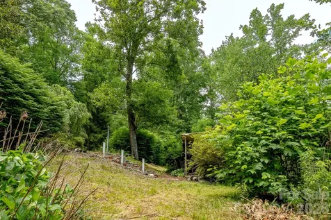 82 Englewood Drive Hendersonville NC 28739
