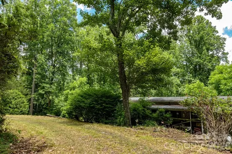 82 Englewood Drive Hendersonville NC 28739