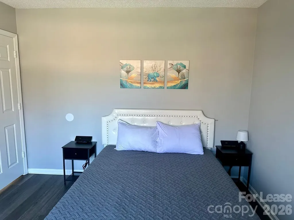 9501 Pondside Lane Charlotte NC 28213