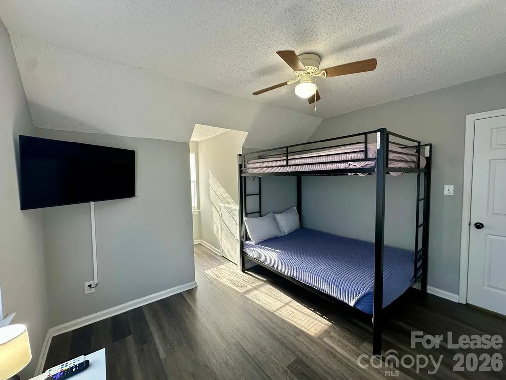 9501 Pondside Lane Charlotte NC 28213