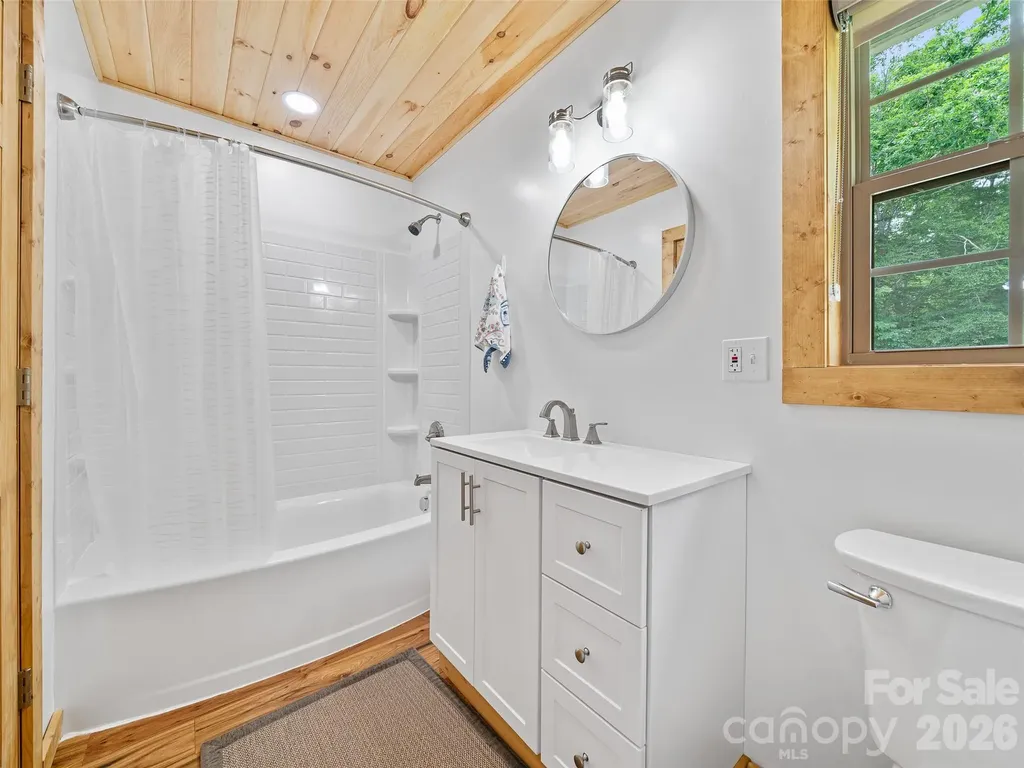 109 Tall Timber Lane Green Mountain NC 28740