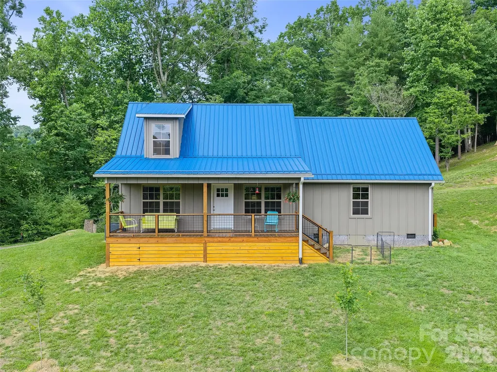 109 Tall Timber Lane Green Mountain NC 28740