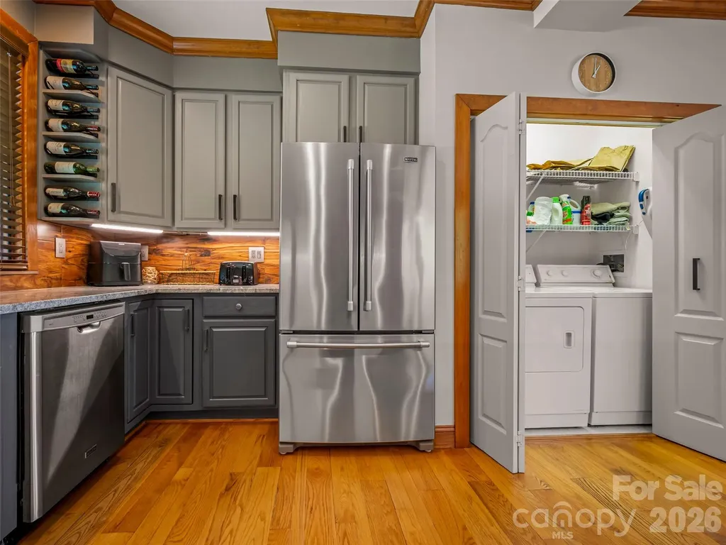 2 Meadow Ridge Lane Hendersonville NC 28739