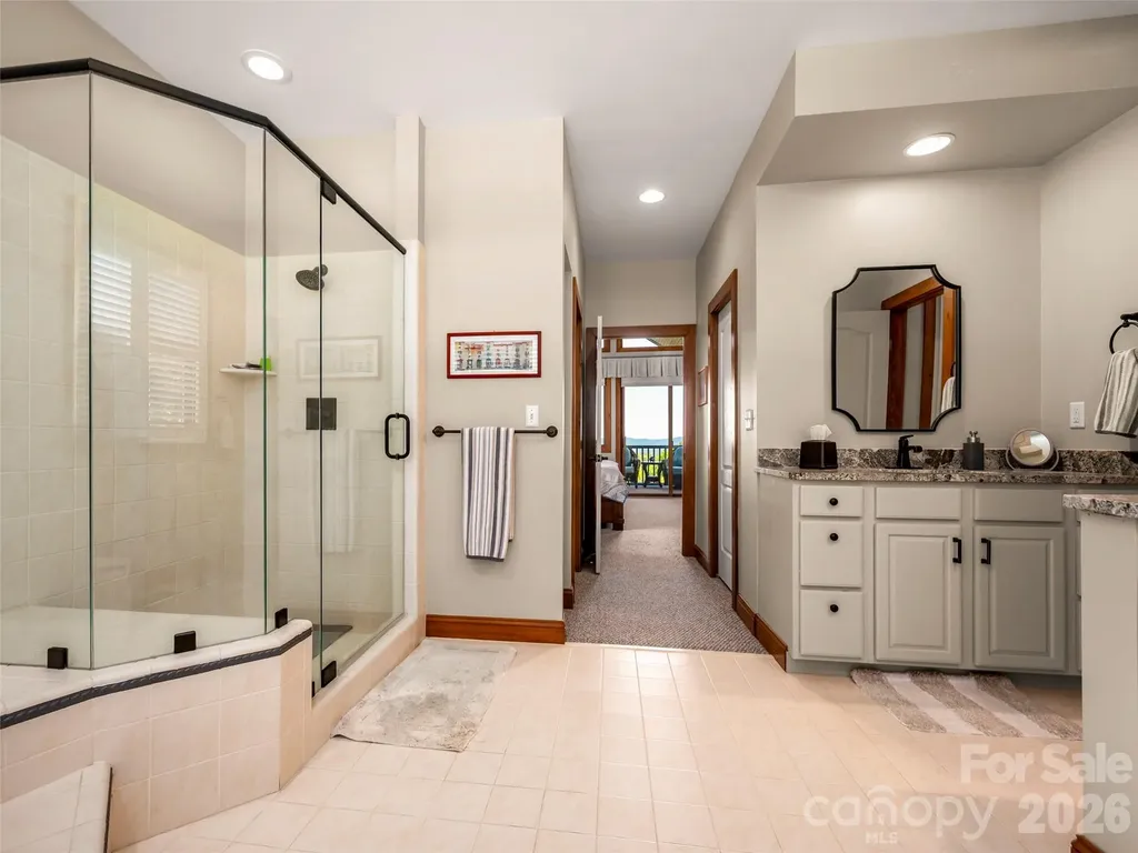 2 Meadow Ridge Lane Hendersonville NC 28739