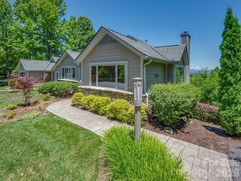 2 Meadow Ridge Lane Hendersonville NC 28739