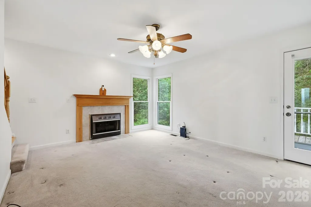 1091 Windswept Ridge Road Marshall NC 28753