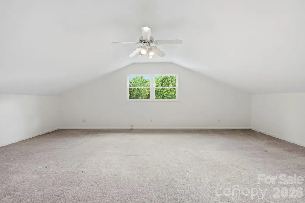 1091 Windswept Ridge Road Marshall NC 28753