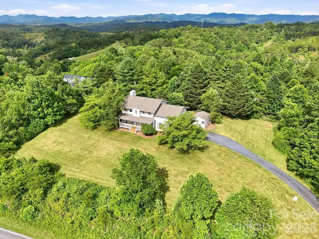 1091 Windswept Ridge Road Marshall NC 28753