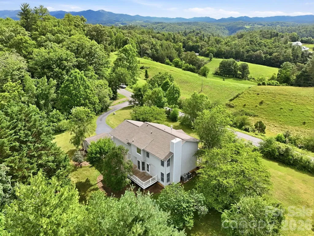 1091 Windswept Ridge Road Marshall NC 28753