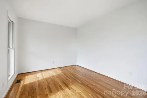 1091 Windswept Ridge Road Marshall NC 28753