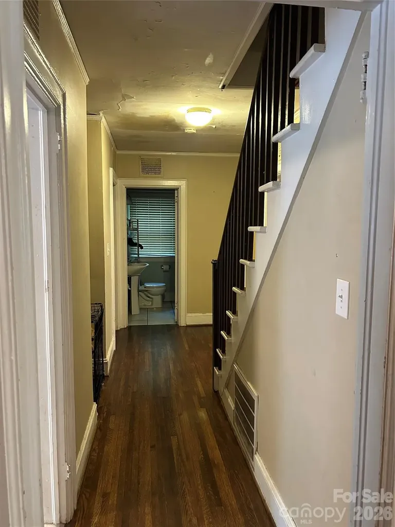 1920 Wood Dale Terrace Charlotte NC 28203