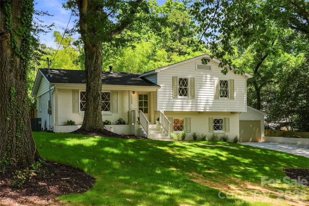 7008 Brynhurst Drive Charlotte NC 28210