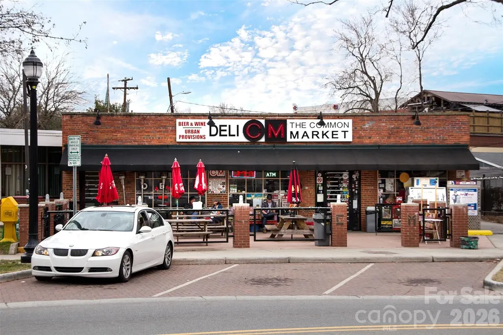 1717 Hamorton Place Charlotte NC 28205