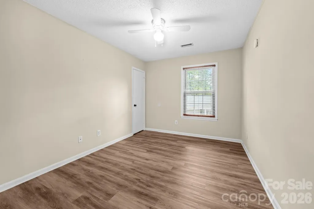 8521 Castle Pine Court Charlotte NC 28226
