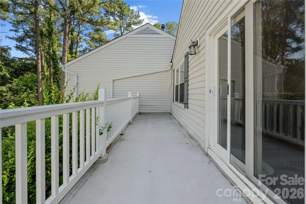 8521 Castle Pine Court Charlotte NC 28226