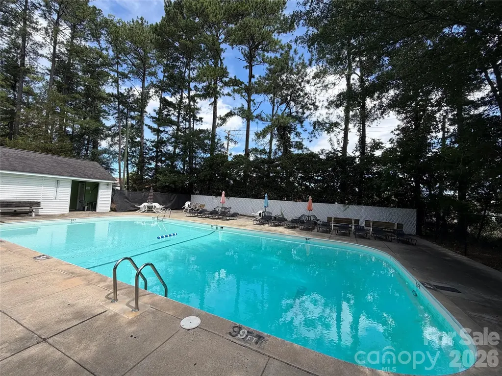 8521 Castle Pine Court Charlotte NC 28226