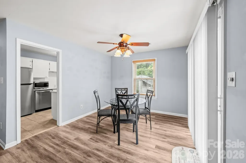 8521 Castle Pine Court Charlotte NC 28226