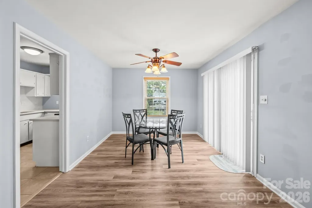 8521 Castle Pine Court Charlotte NC 28226
