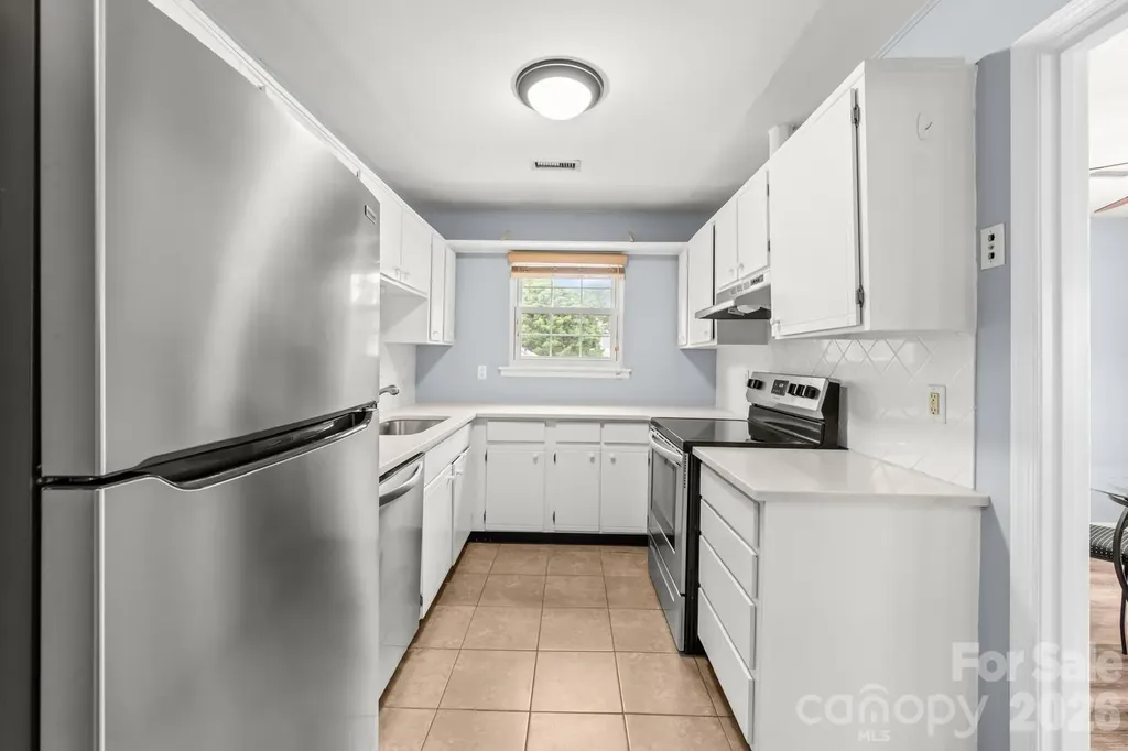 8521 Castle Pine Court Charlotte NC 28226