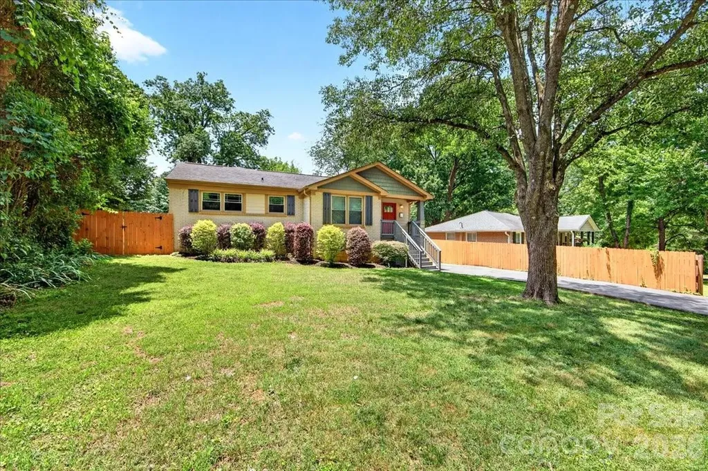 2120 Dalehurst Drive Charlotte NC 28205