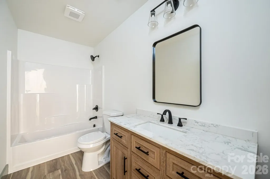 2033 Bailey Drive Hickory NC 28601