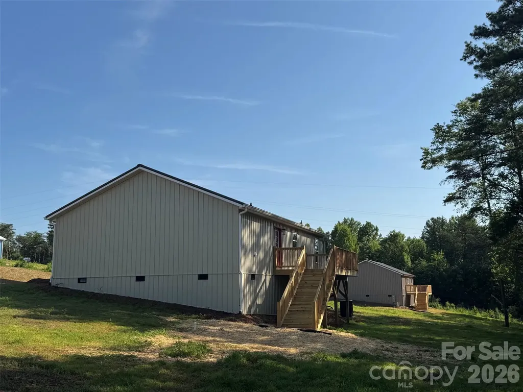 2033 Bailey Drive Hickory NC 28601