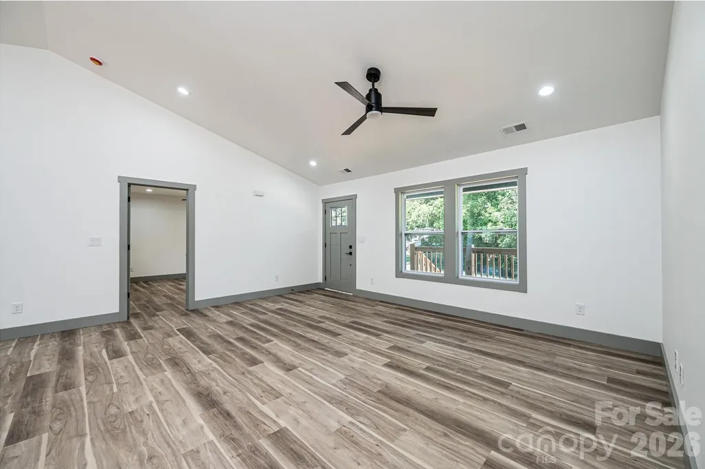 2033 Bailey Drive Hickory NC 28601