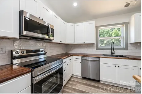 2033 Bailey Drive Hickory NC 28601