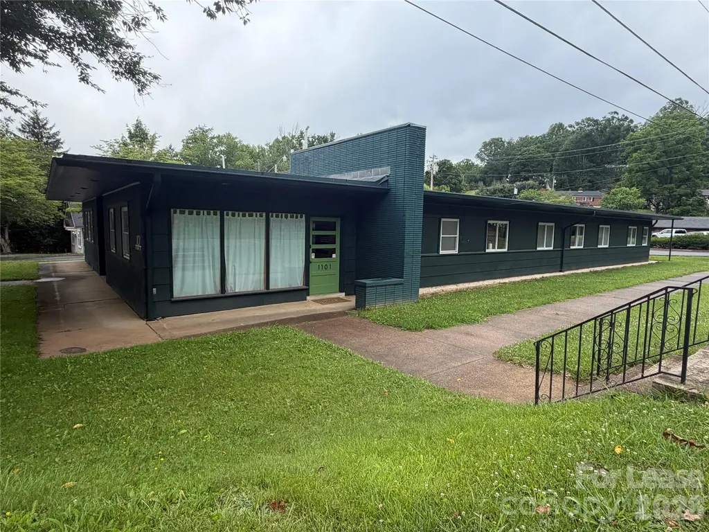 1101 N Main Street Waynesville NC 28786