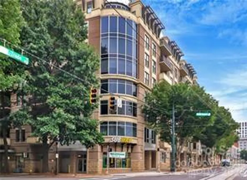 718 W Trade Street Charlotte NC 28202