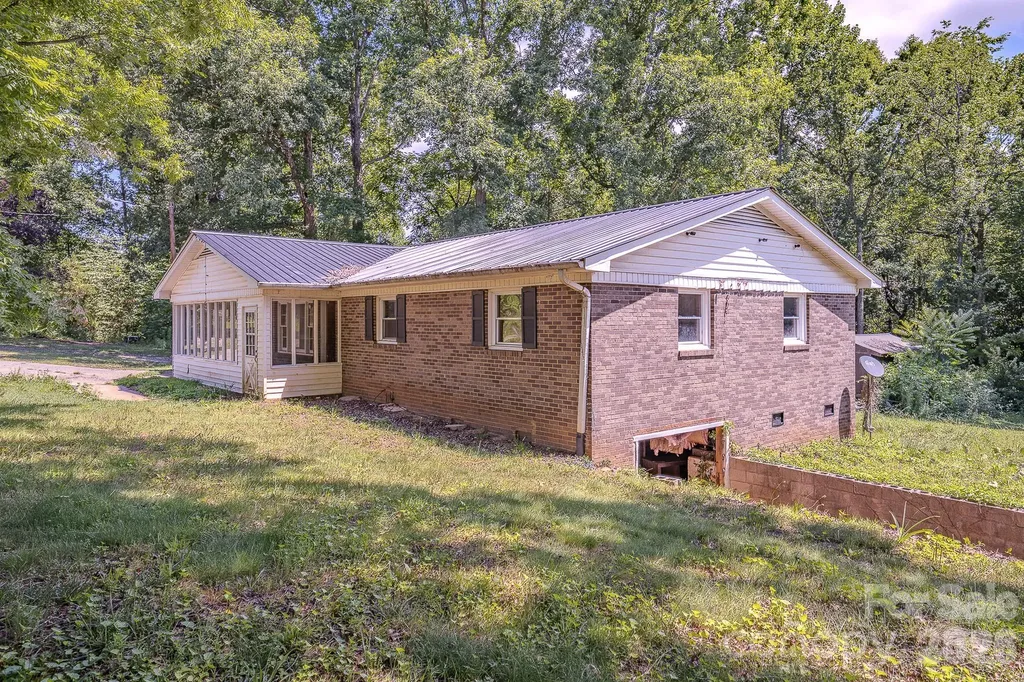 886 Pearidge Road Bostic NC 28018