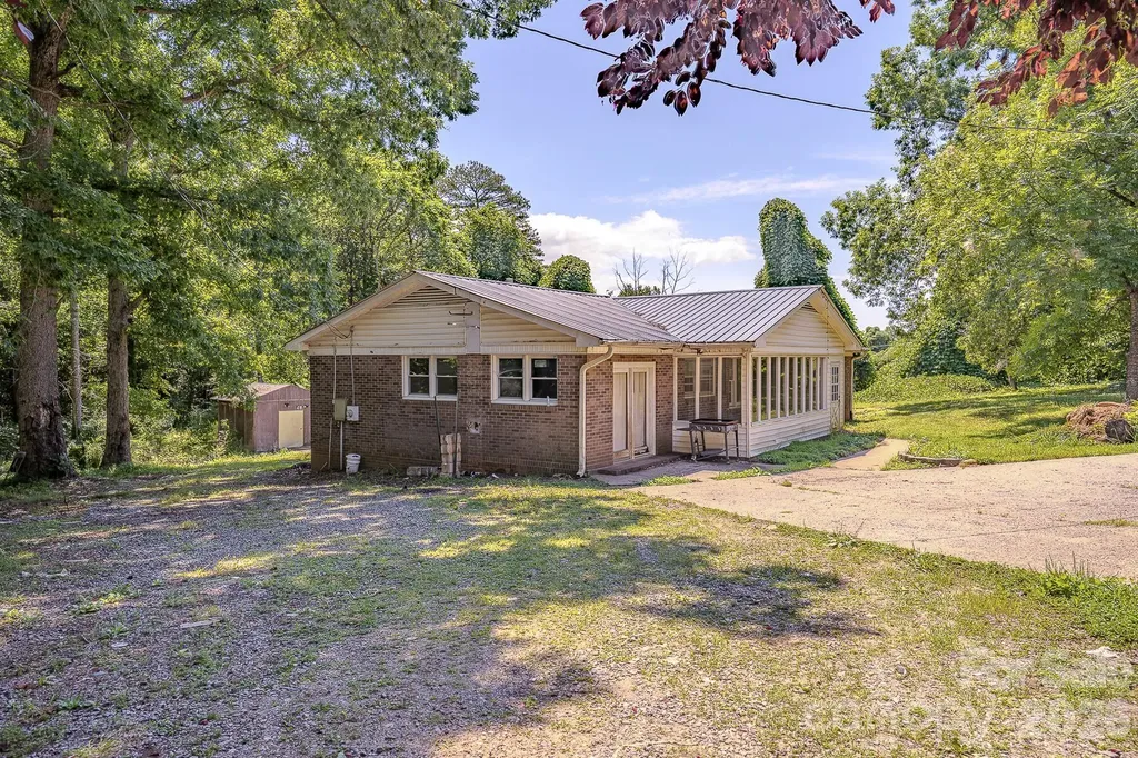 886 Pearidge Road Bostic NC 28018