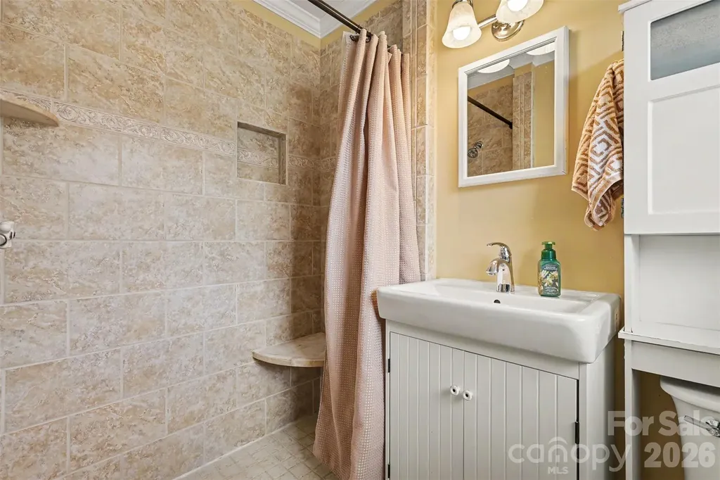 114 Carderock Court Charlotte NC 28214