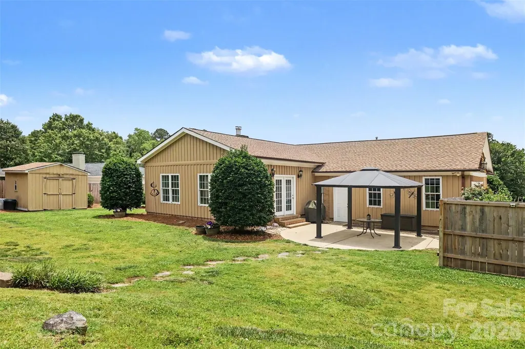 114 Carderock Court Charlotte NC 28214