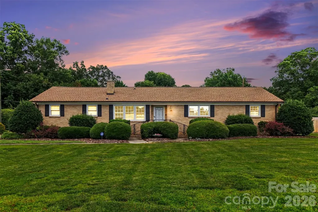 114 Carderock Court Charlotte NC 28214