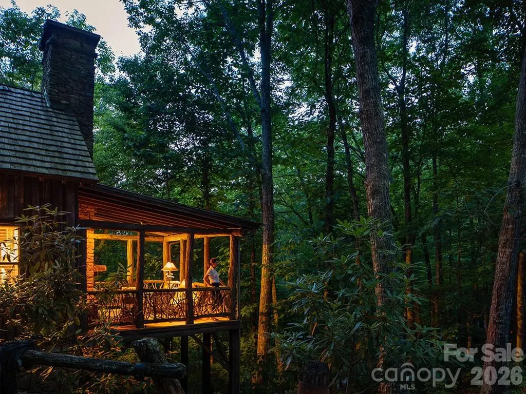 139 (#30) Boarding House Way Sylva NC 28779
