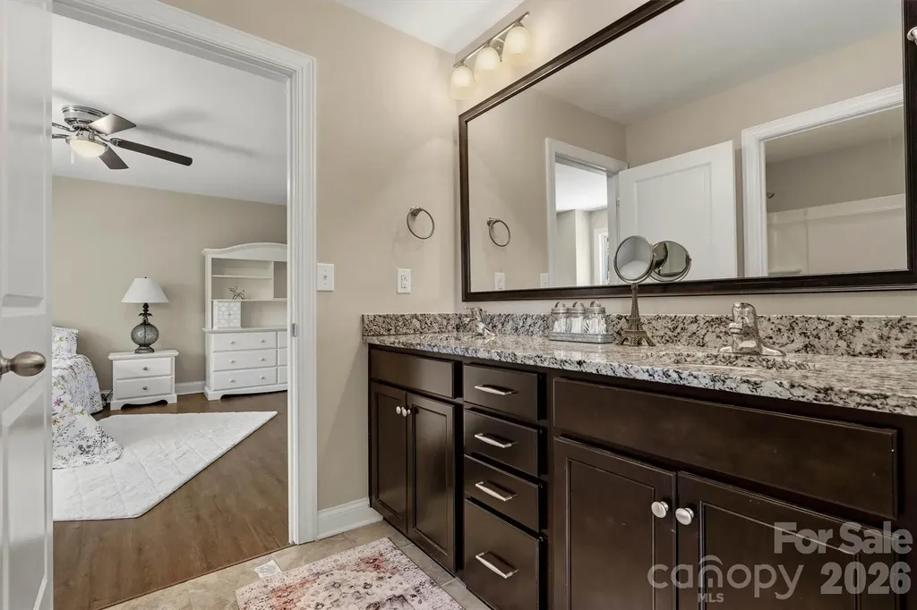 7658 Lazy Hollow Lane Denver NC 28037