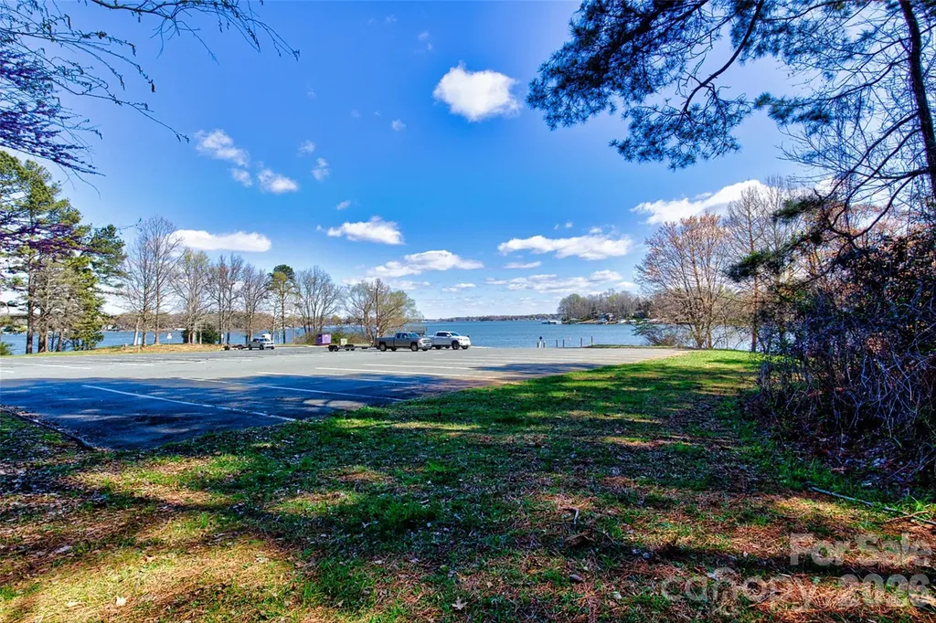 7658 Lazy Hollow Lane Denver NC 28037