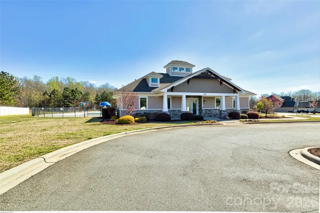 7658 Lazy Hollow Lane Denver NC 28037