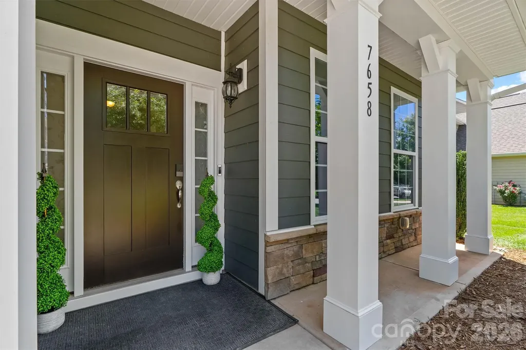 7658 Lazy Hollow Lane Denver NC 28037